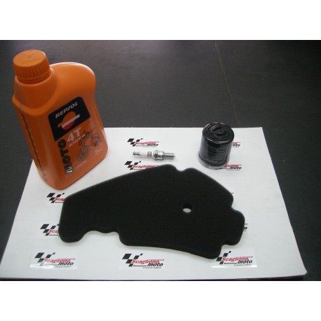 KIT TAGLIANDO PIAGGIO BEVERLY 250 (OLIO+FILTRO OLIO+FILTRO ARIA+CANDELA)
