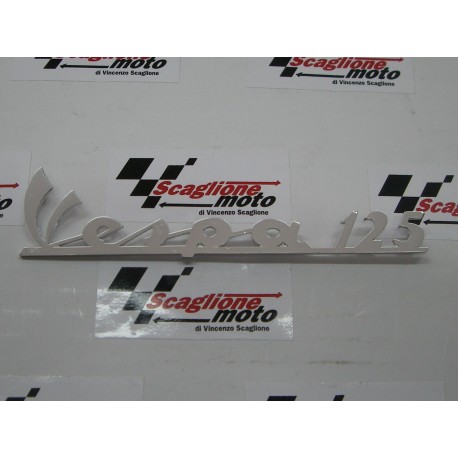 TARGHETTA "VESPA 125" 3 PIOLI 3 MM-INTERASSE 74 MM-51 MM