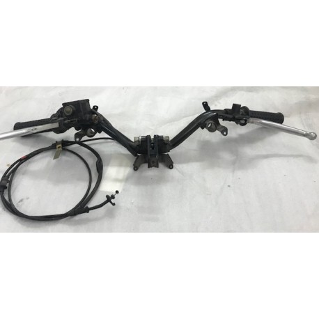 MANUBRIO USATO COMPLETO DI POMPA FRENO E PORTALEVA SX PIAGGIO FLY 125/150