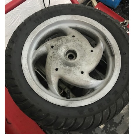 RUOTA CERCHIO POSTERIORE USATA COMPLETA DI PNEUMATICO PIAGGIO FLY 125/150