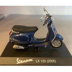 MODELLINO PIAGGIO VESPA LX 125 (2005) SCALA 1:22