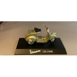 MODELLINO PIAGGIO VESPA 125 (1948) SCALA 1:22