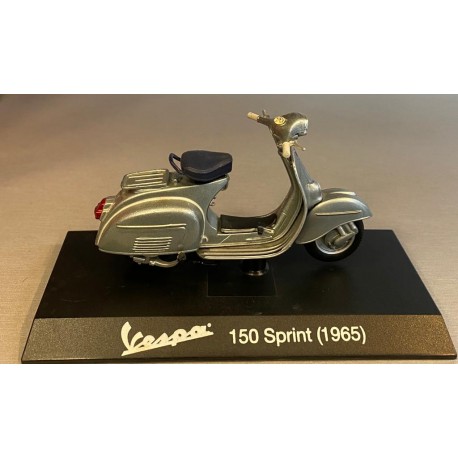 MODELLINO PIAGGIO VESPA 150 SPRINT (1965) SCALA 1:22
